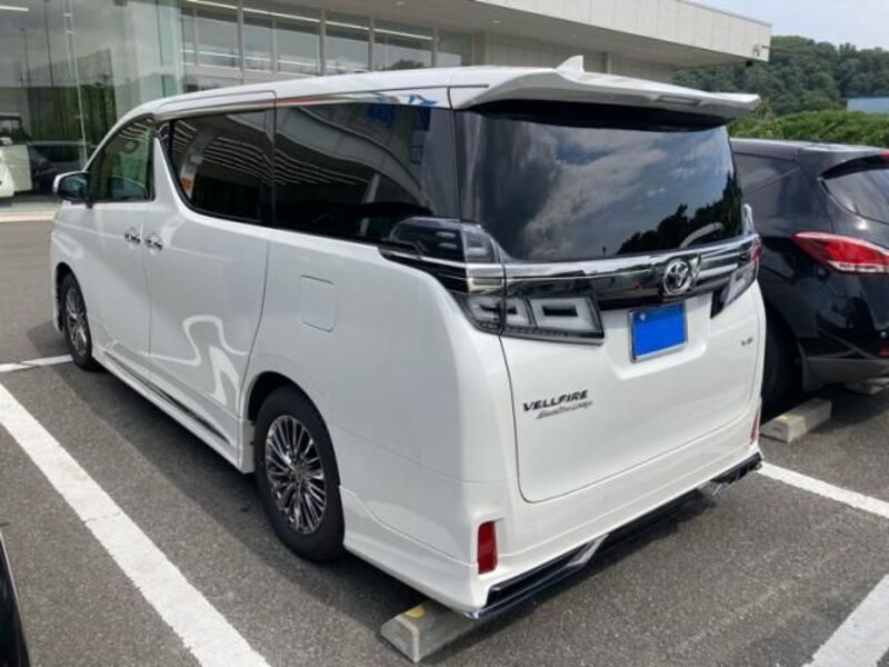 VELLFIRE