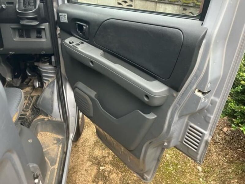MINICAB VAN