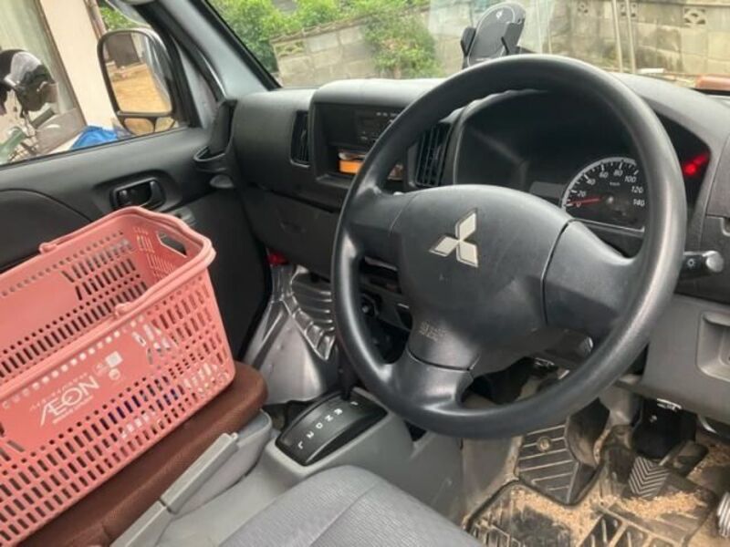 MINICAB VAN