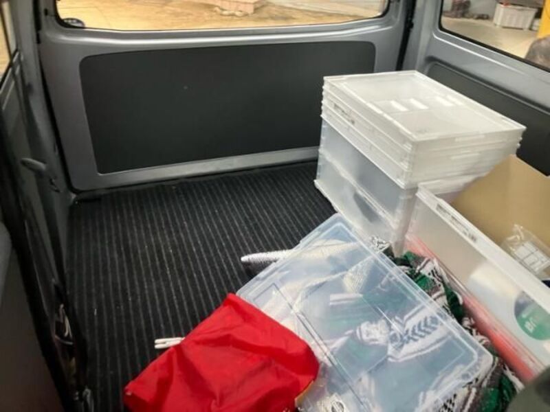 MINICAB VAN