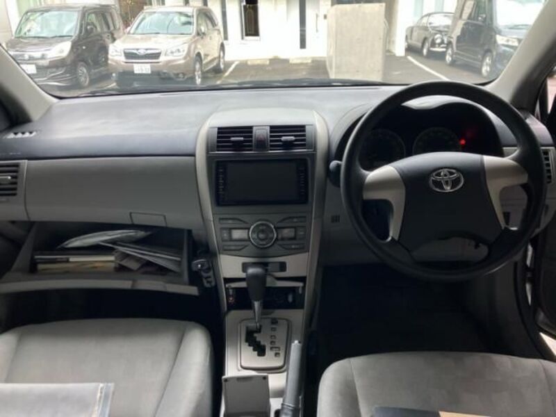 COROLLA AXIO