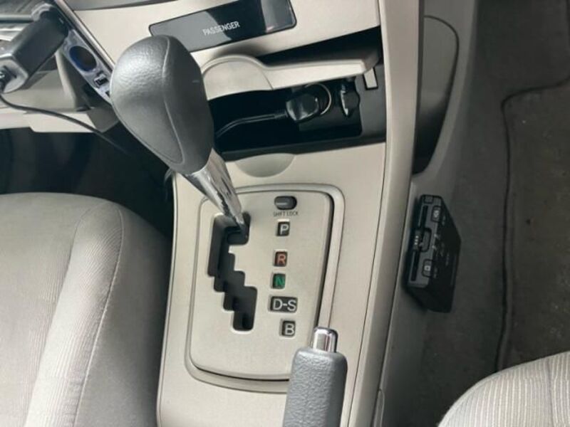 COROLLA AXIO