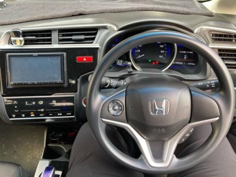 FIT HYBRID
