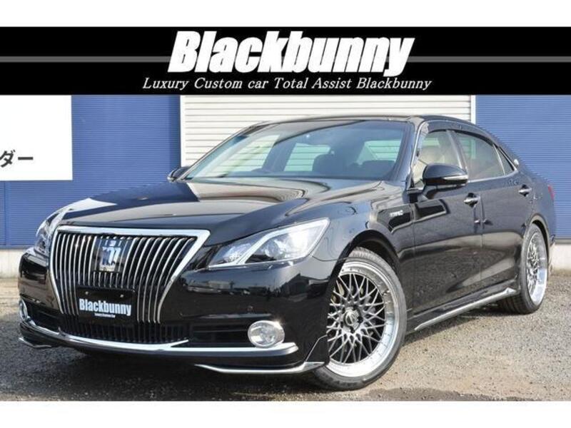 TOYOTA CROWN MAJESTA