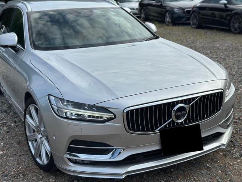 V90