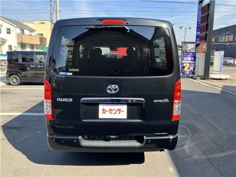 HIACE VAN