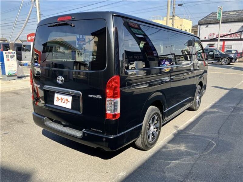 HIACE VAN