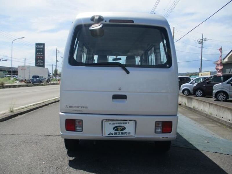 MINICAB VAN