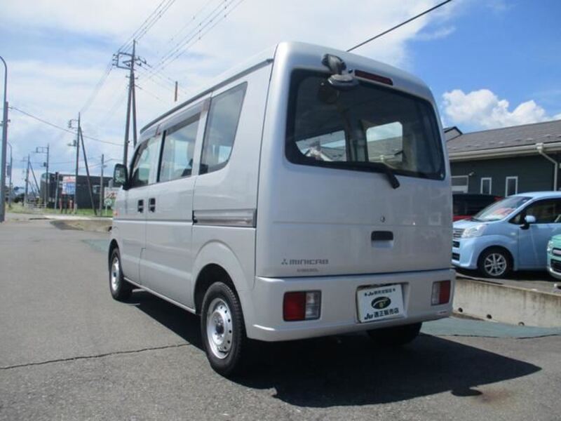MINICAB VAN