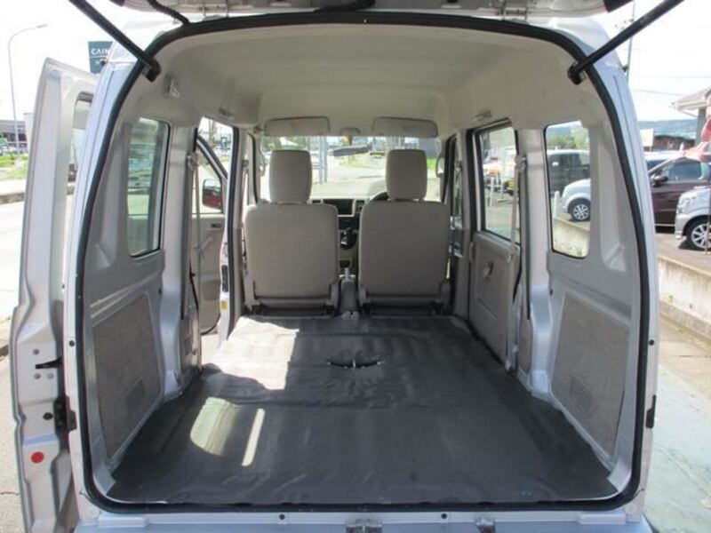 MINICAB VAN