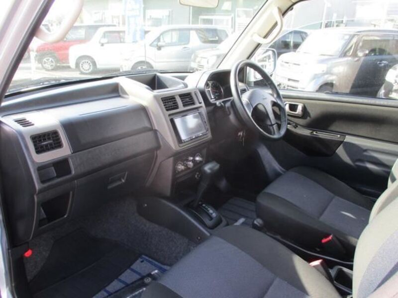 PAJERO MINI