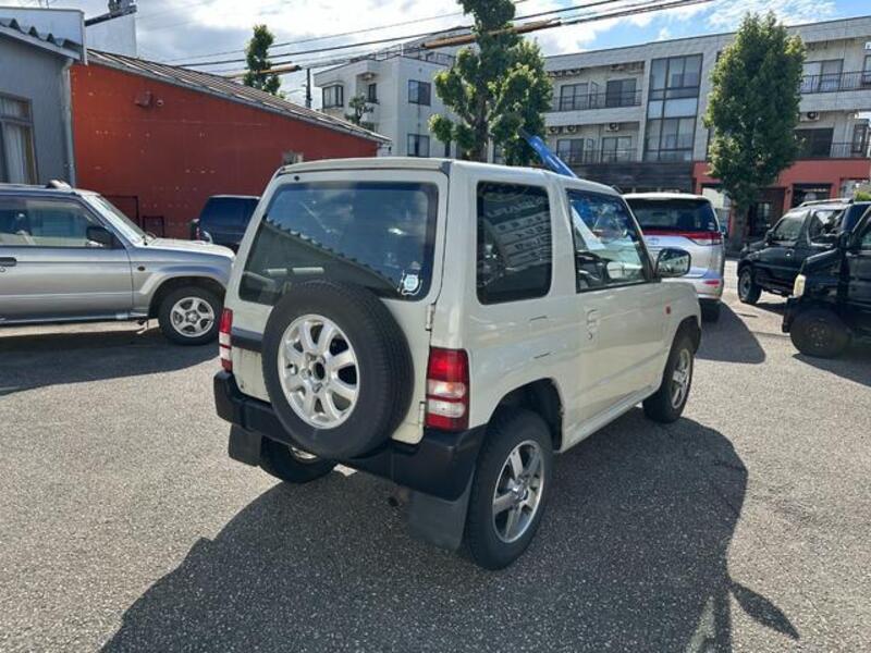 PAJERO MINI