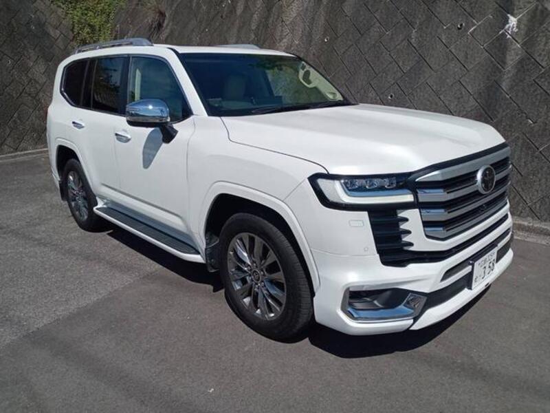 LAND CRUISER