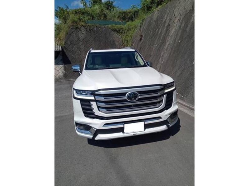 LAND CRUISER