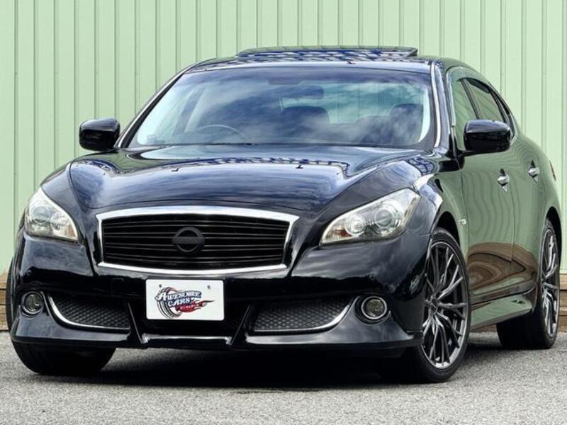 NISSAN FUGA