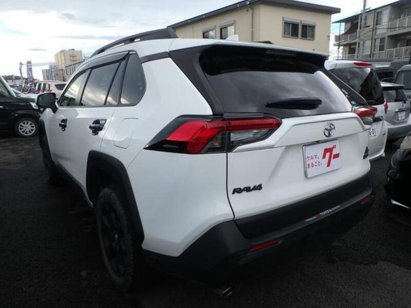 RAV4