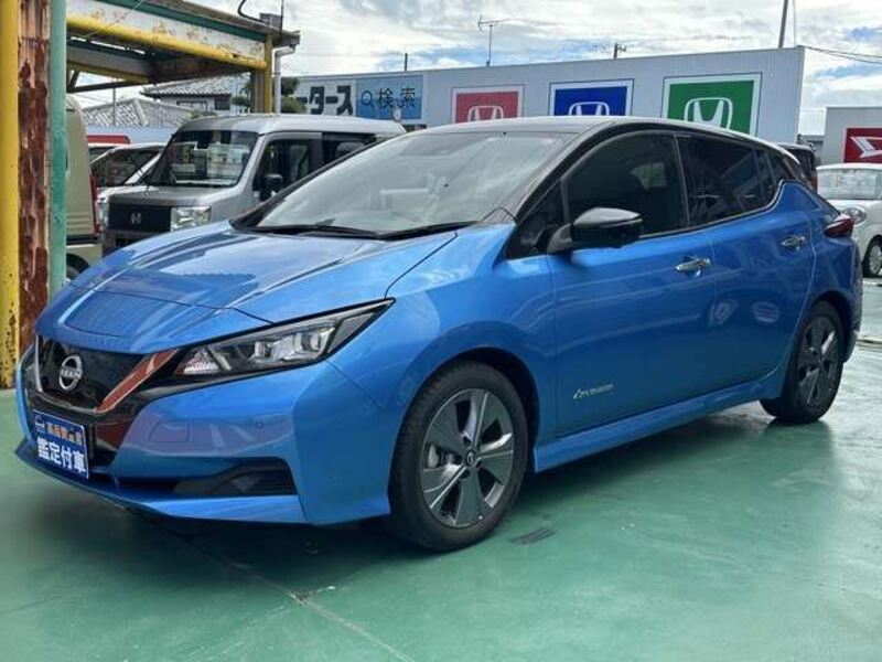 NISSAN LEAF