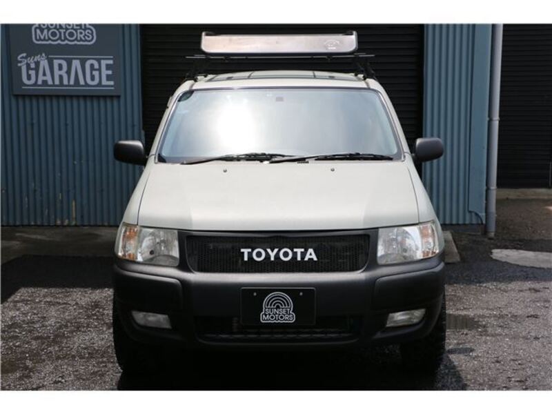 SUCCEED VAN