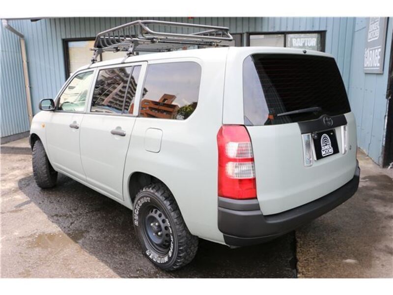 SUCCEED VAN
