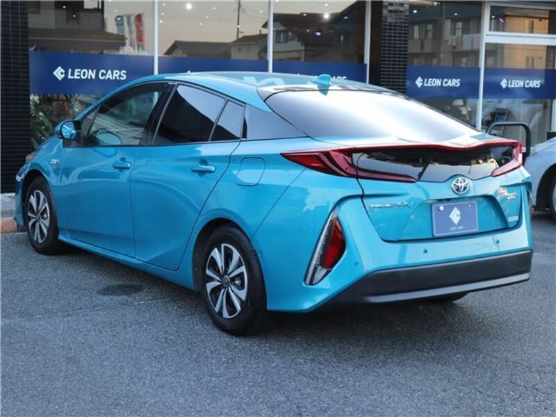 PRIUS PHV
