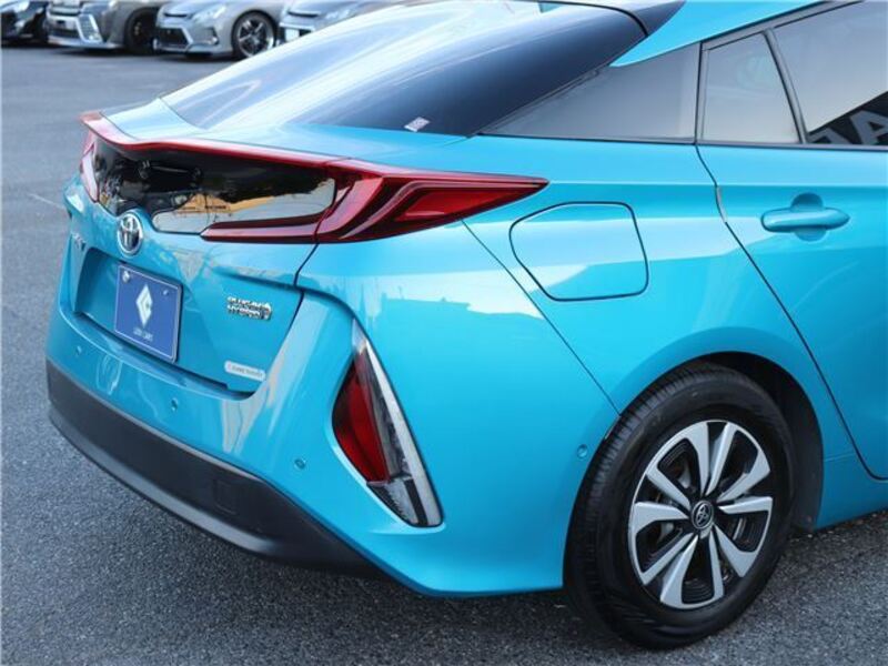 PRIUS PHV
