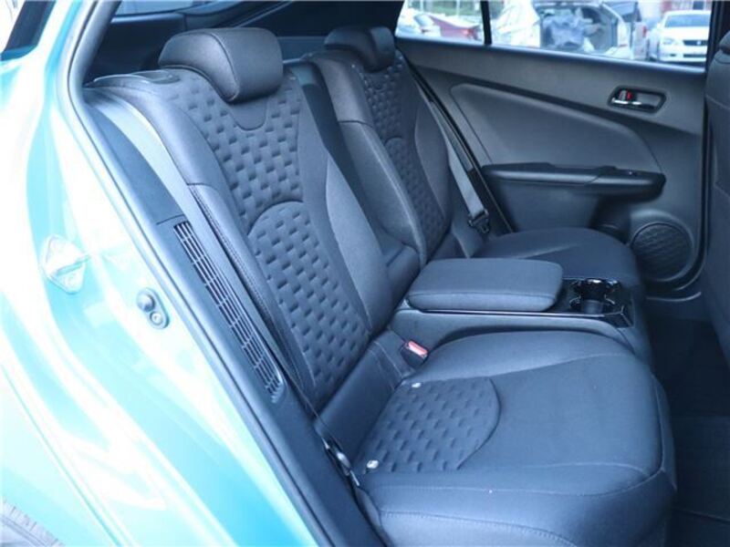 PRIUS PHV