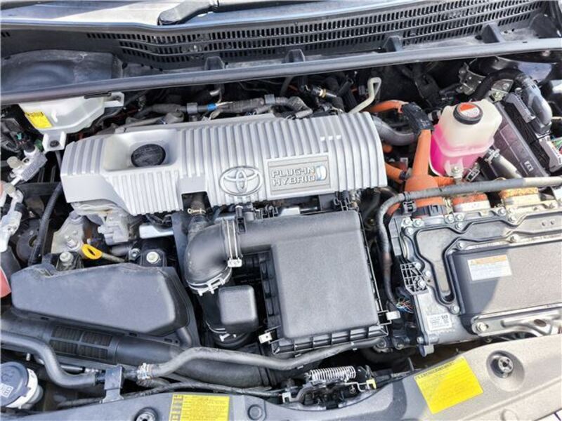 PRIUS PHV