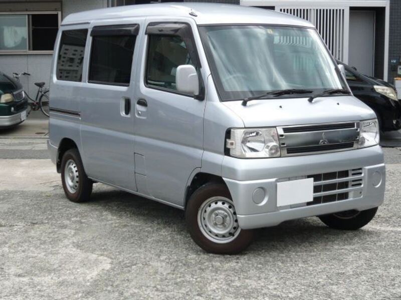MITSUBISHI MINICAB VAN