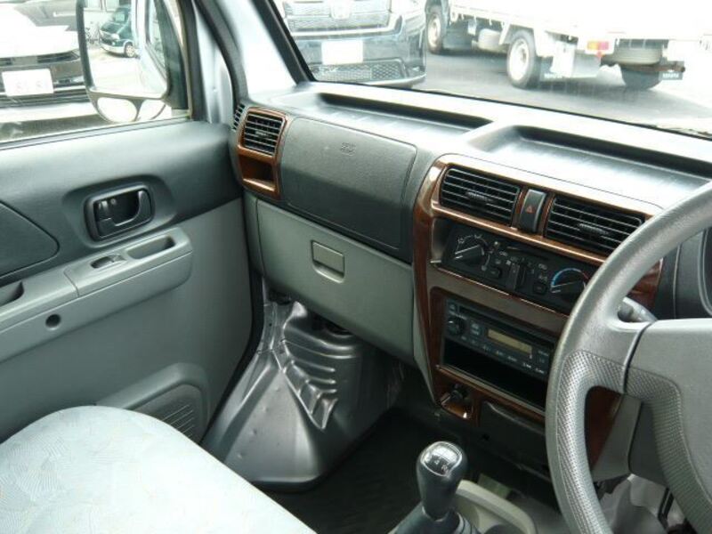 MINICAB VAN