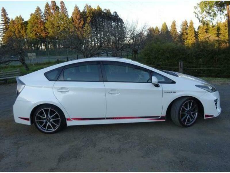 PRIUS-18