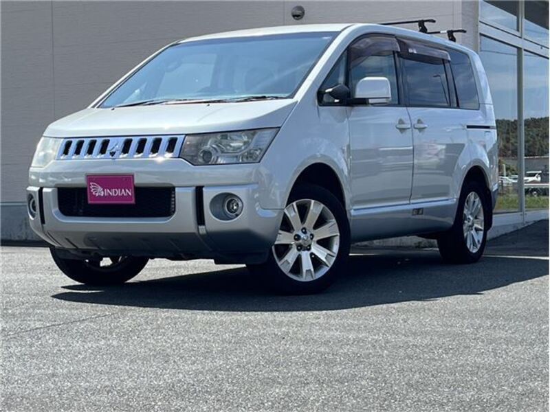 MITSUBISHI DELICA D5