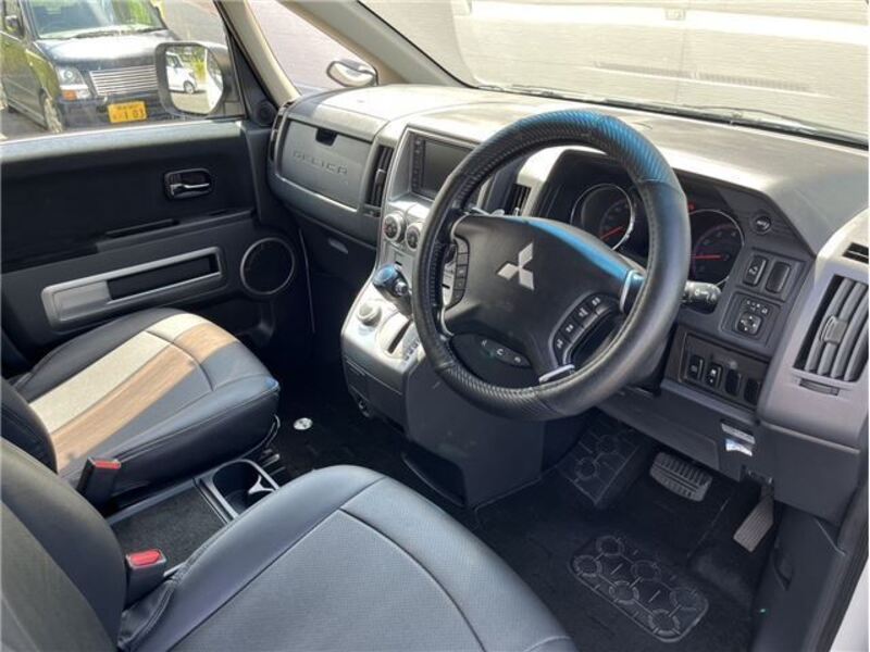 DELICA D5