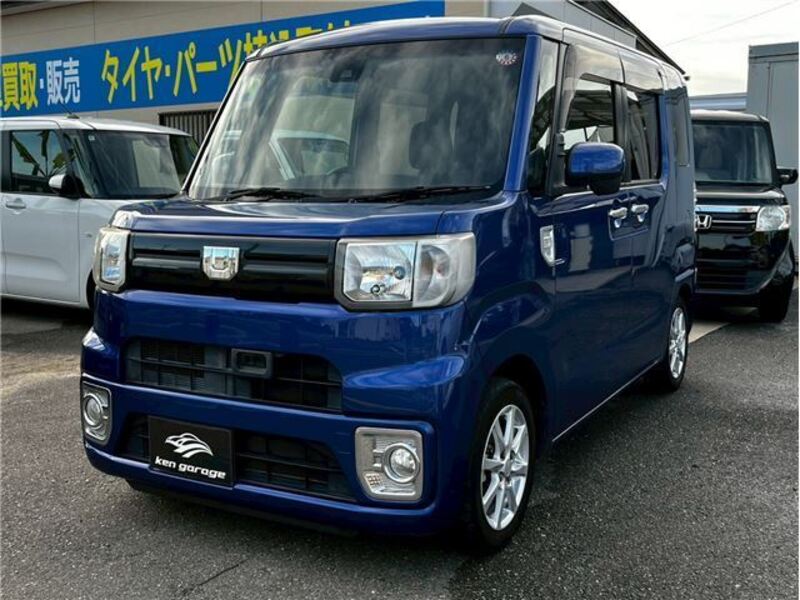 DAIHATSU WAKE