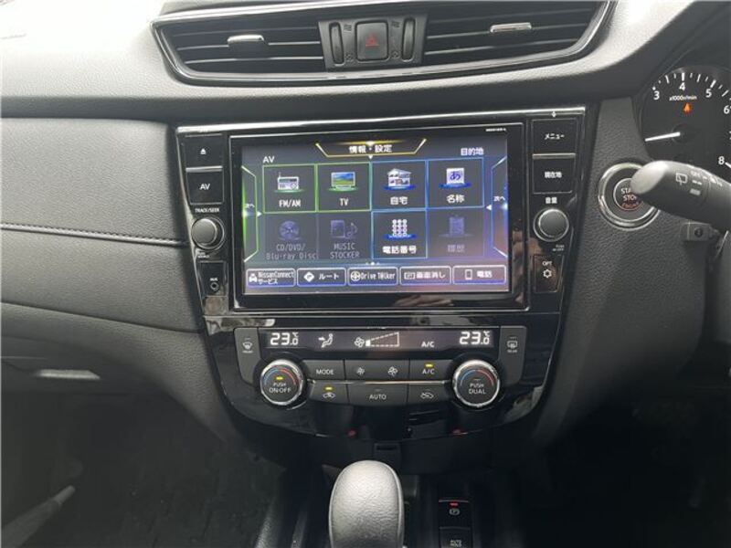 X-TRAIL