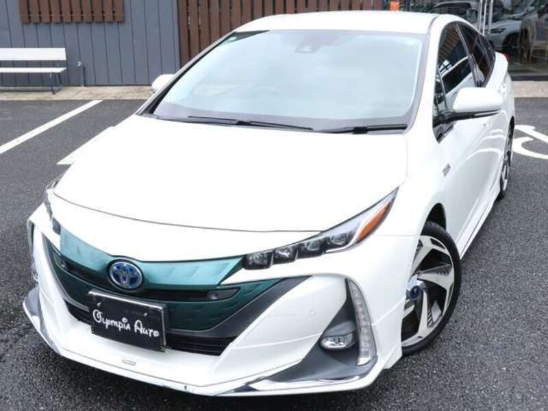 TOYOTA PRIUS PHV