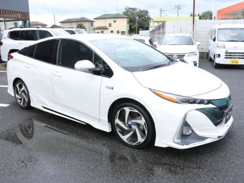 PRIUS PHV