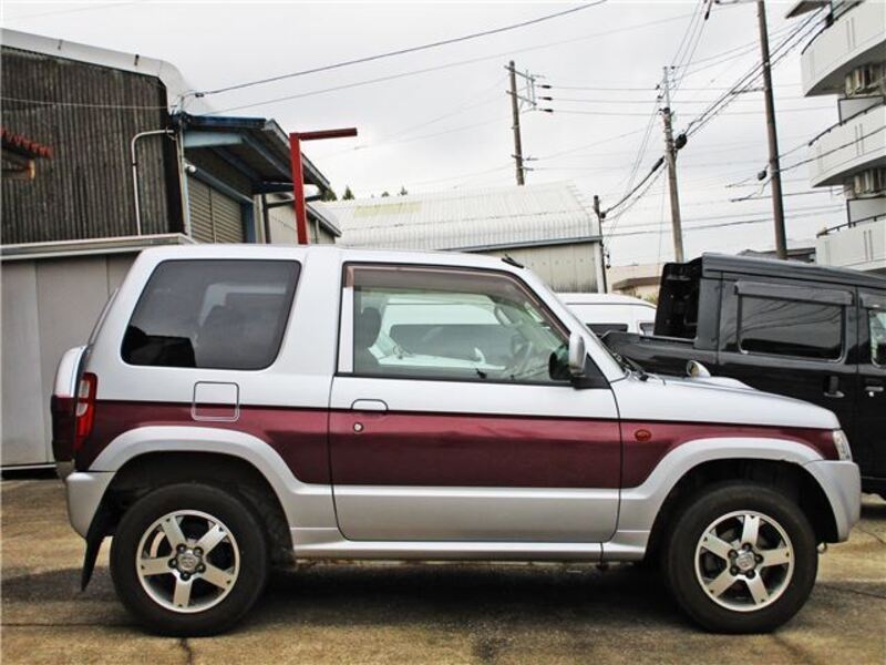 PAJERO MINI