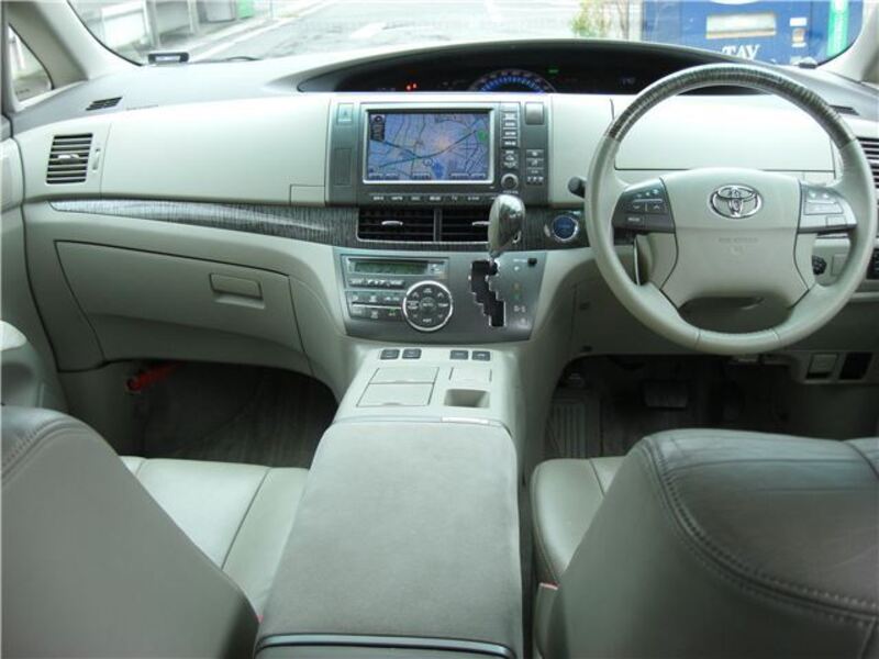 ESTIMA HYBRID