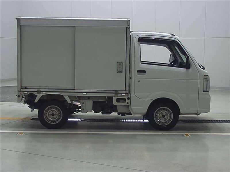 CARRY TRUCK