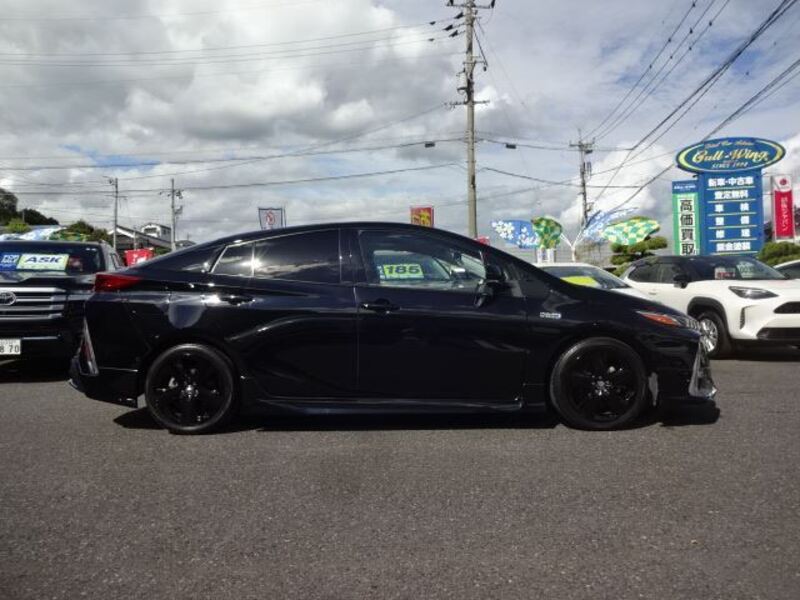 PRIUS PHV