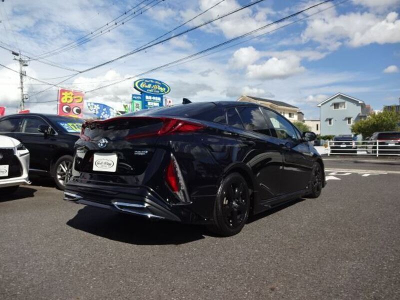 PRIUS PHV