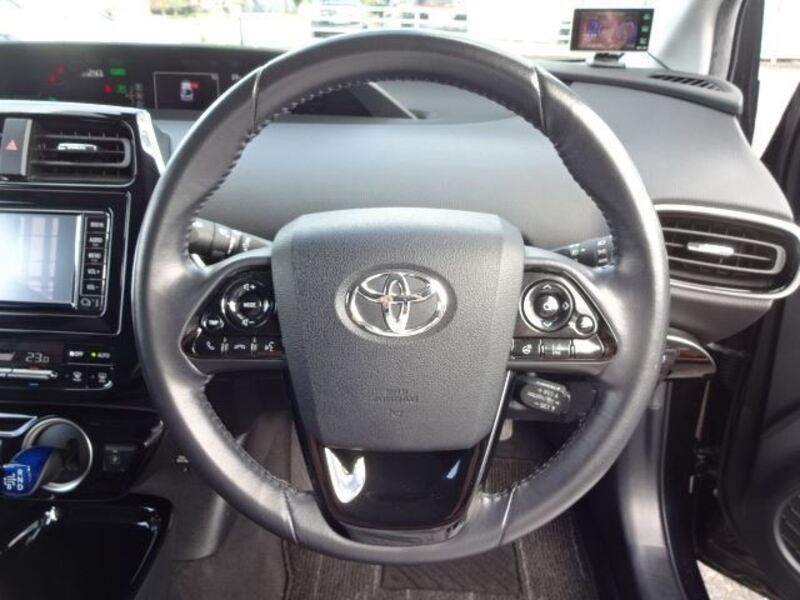 PRIUS PHV