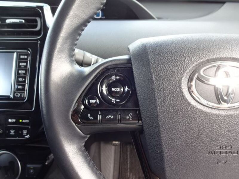 PRIUS PHV