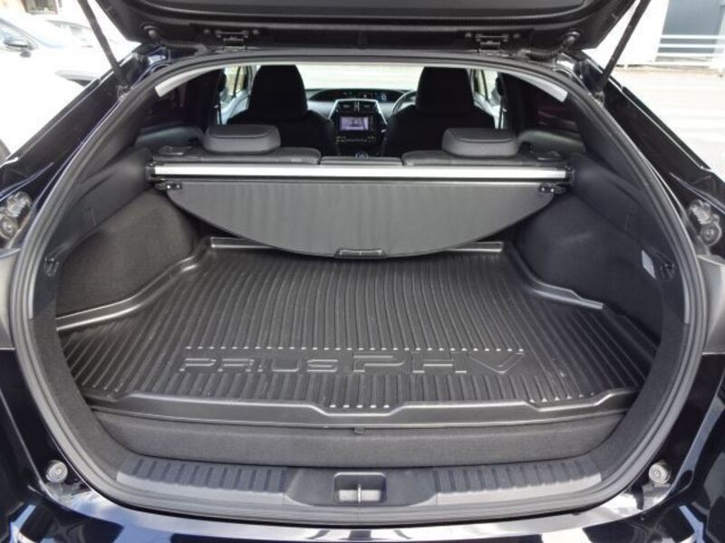 PRIUS PHV