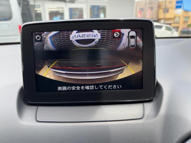 MAZDA2