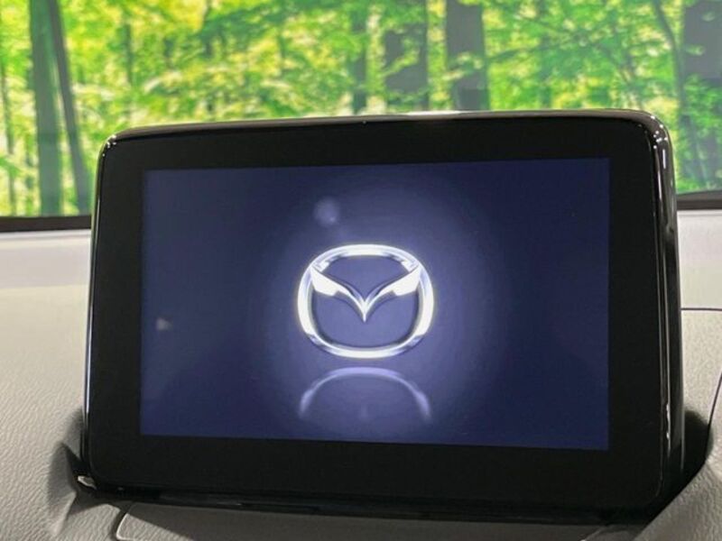 MAZDA2