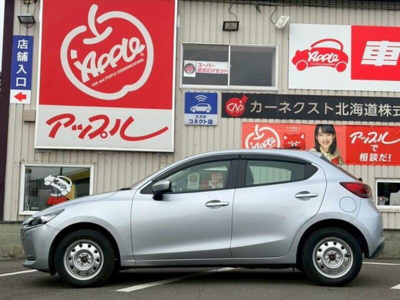 MAZDA2
