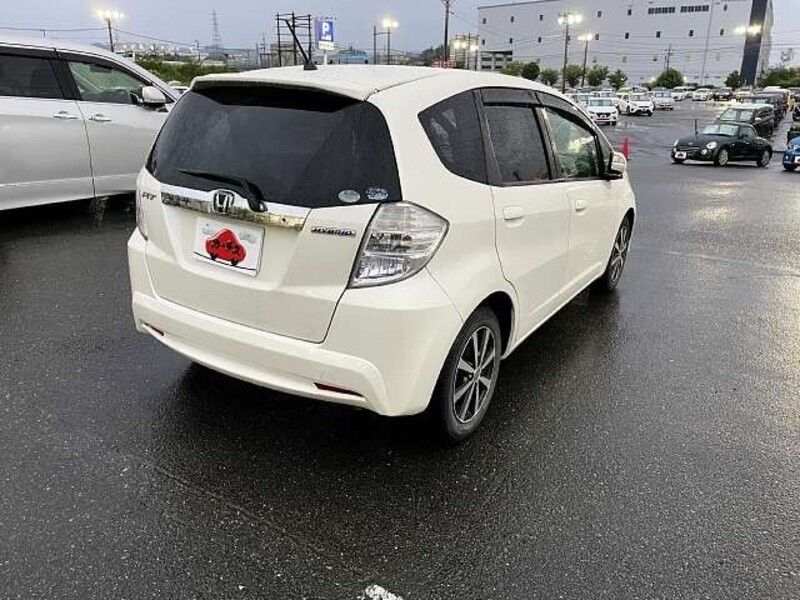 FIT HYBRID