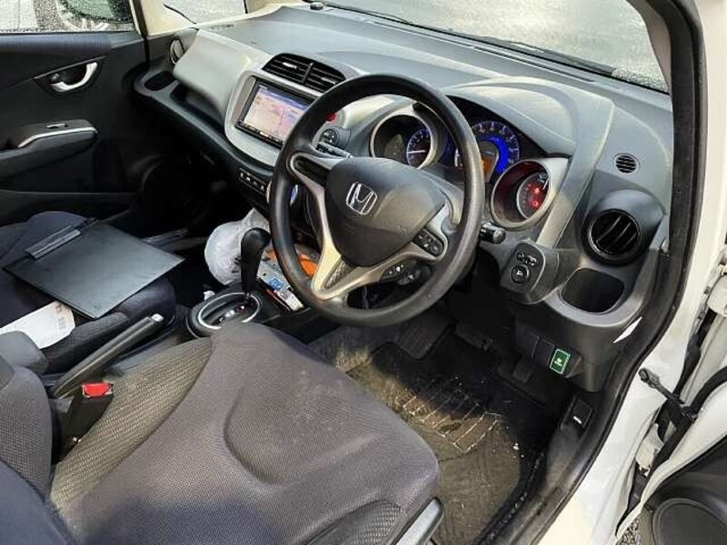 FIT HYBRID