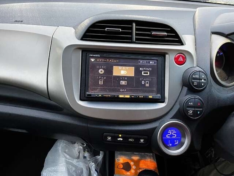 FIT HYBRID